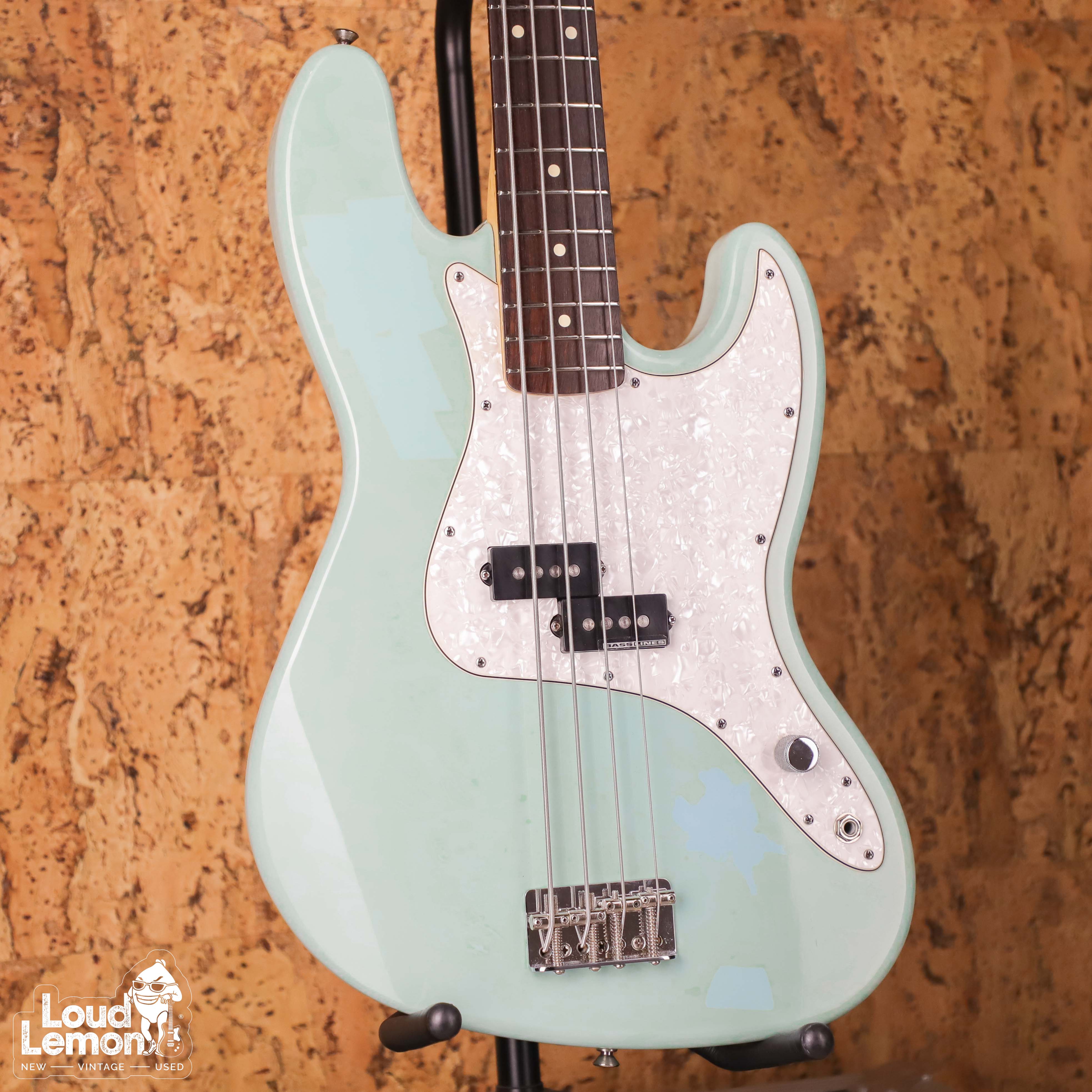 Fender Mark Hoppus Precision Bass Daphne Blue 2002 Mexico бас